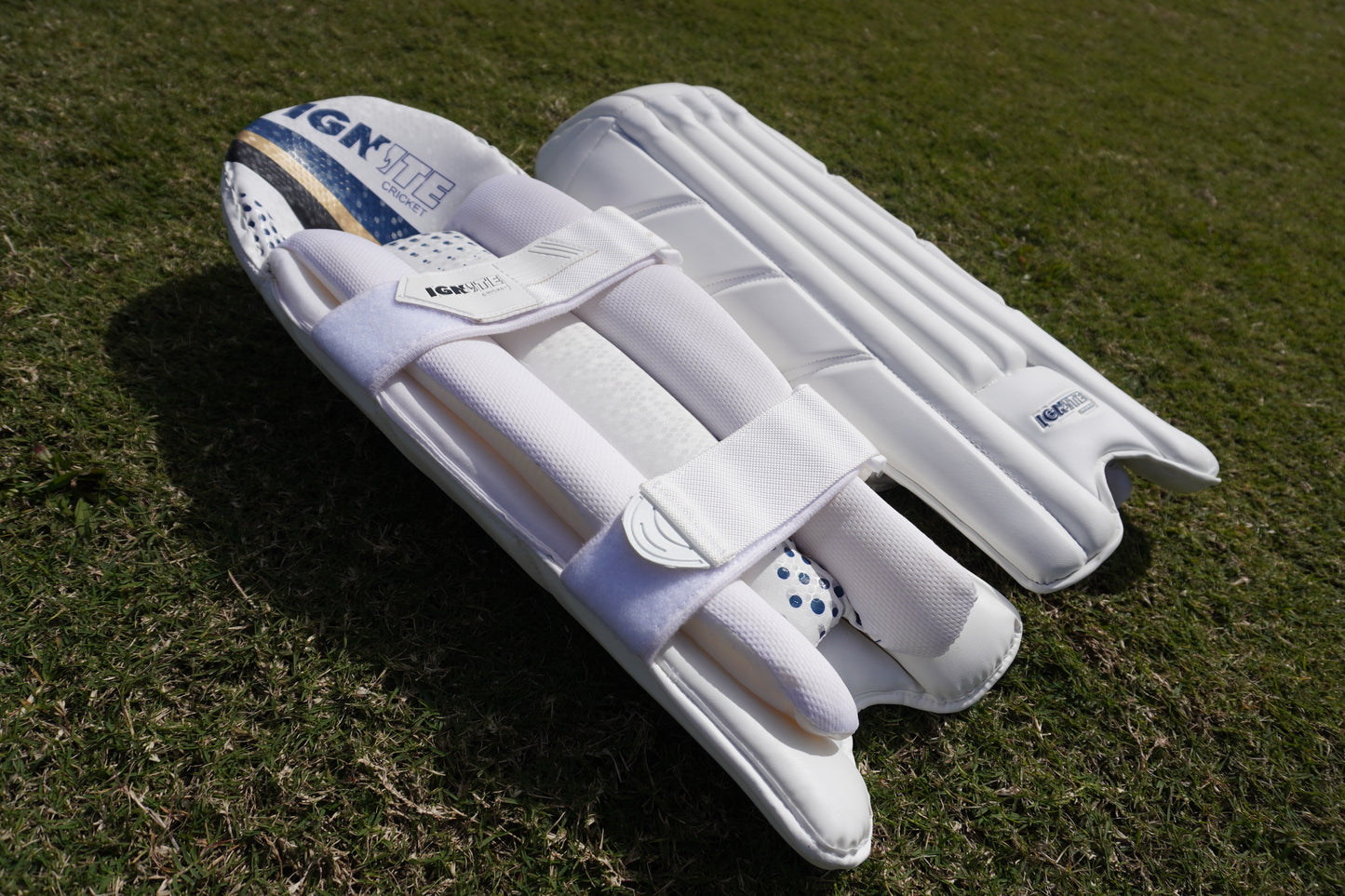 White Keeping Pads