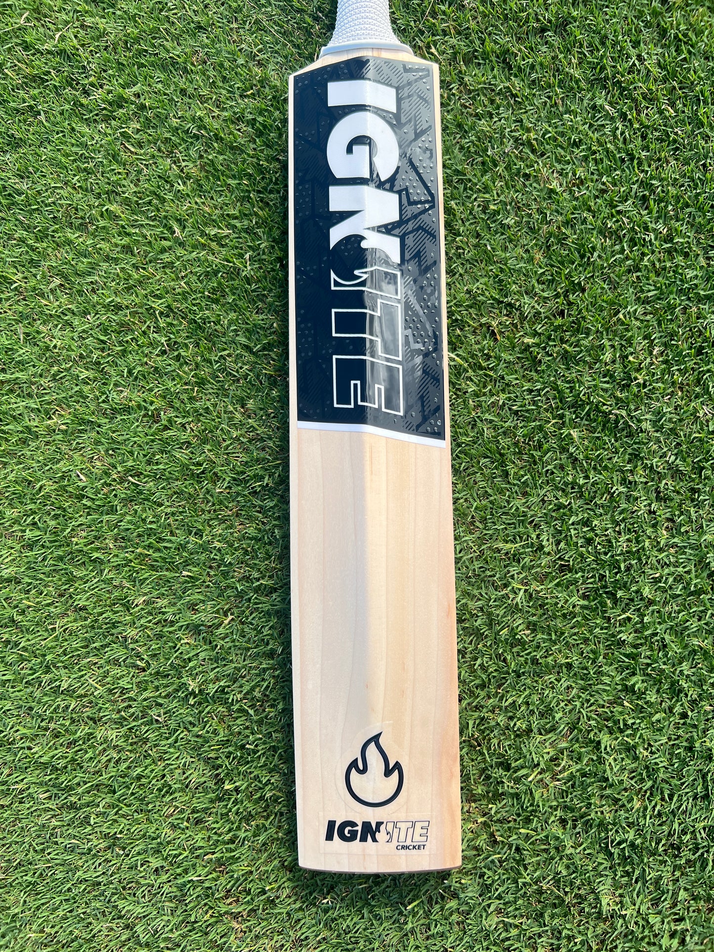 Grade 1 English Willow Bat - SH #18