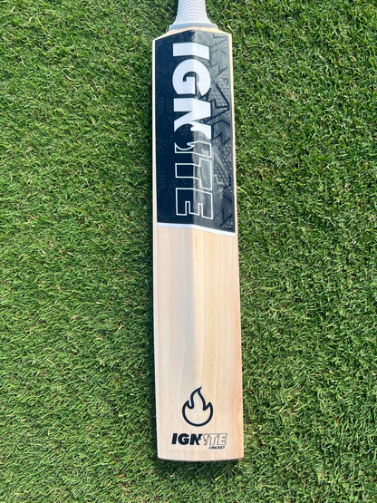 Grade 1 English Willow Bat - SH #18