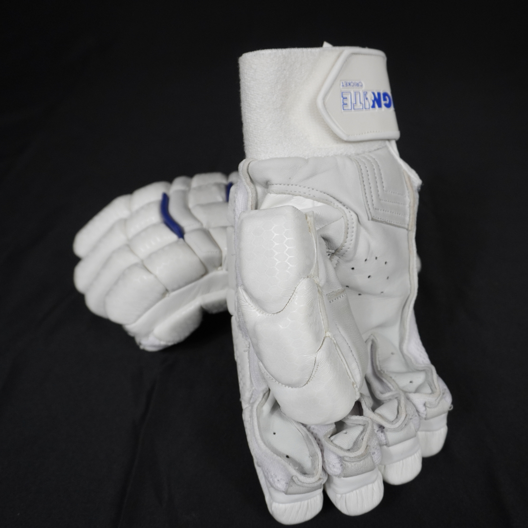 Flare Batting Gloves